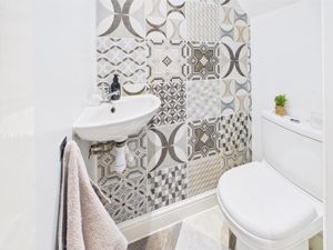 Photo 1- click for photo gallery